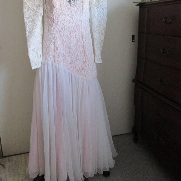 Vintage Eugene Alexander White Formal Gown - Picture 5 of 14